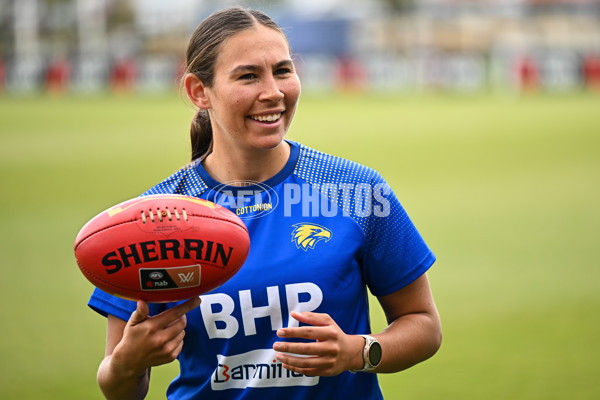 AFLW 2022 S7 Round 09 - West Coast v Western Bulldogs - 1018559