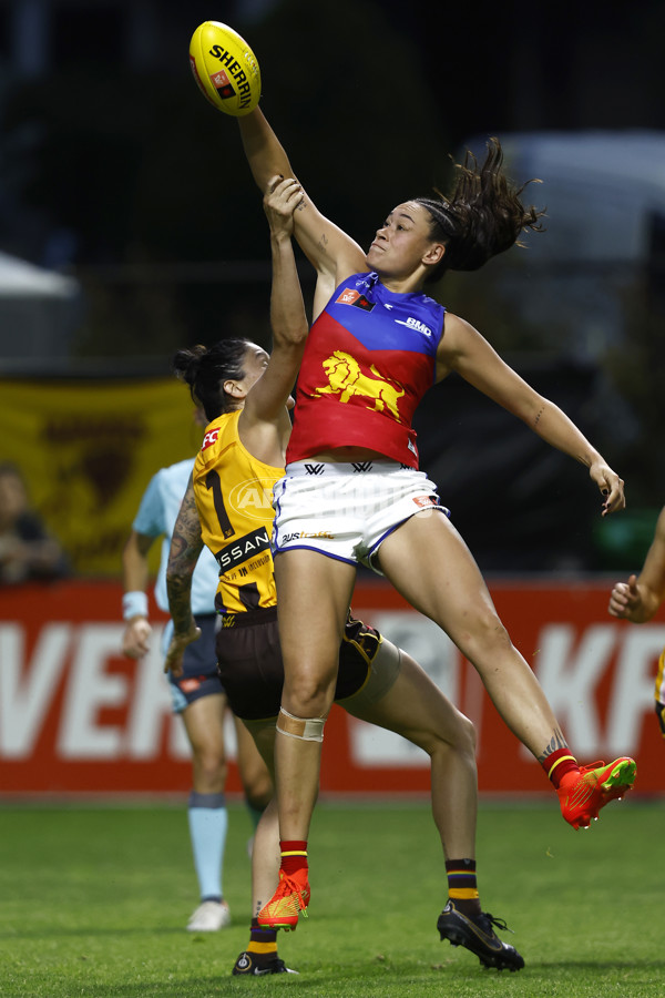 AFLW 2022 S7 Round 09 - Hawthorn v Brisbane - 1018787