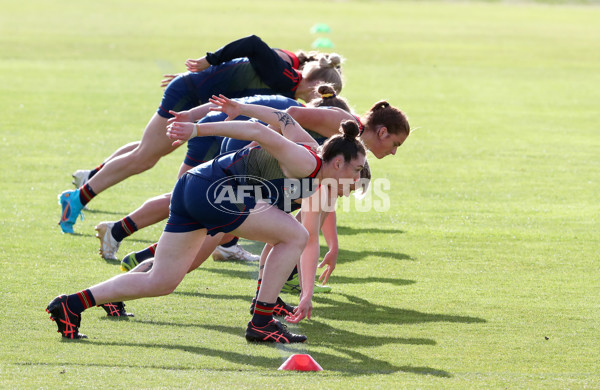 AFLW 2022 S7 Training - Adelaide Crows 161122 - 1022717