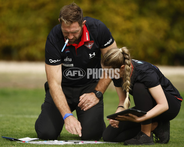 VFLW 2023 ROUND 01 - ESSENDON V BOX HILL - A-16021312