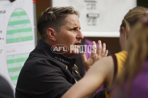 VFLW 2023 ROUND 01 - ESSENDON V BOX HILL - A-16021313