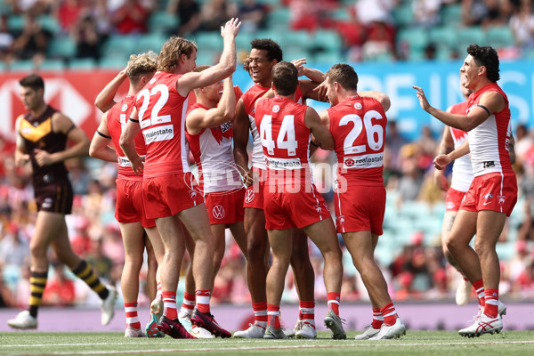 AFL 2023 ROUND 02 - SYDNEY V HAWTHORN - A-16023746