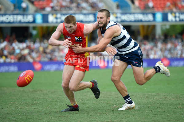 AFL 2023 Round 03 - Gold Coast v Geelong - A-16650827