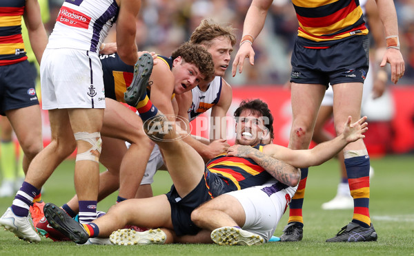 AFL 2023 Round 04 - Adelaide v Fremantle - A-17170624