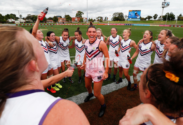 AFLW 2020 Round 06 - Western Bulldogs v Fremantle - 742332
