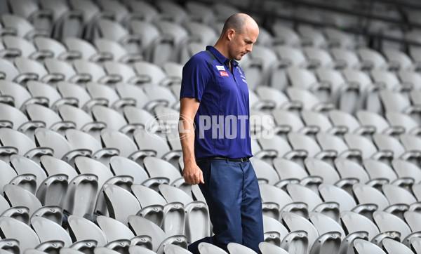 AFL 2020 Round 01 - Essendon v Fremantle - 743958