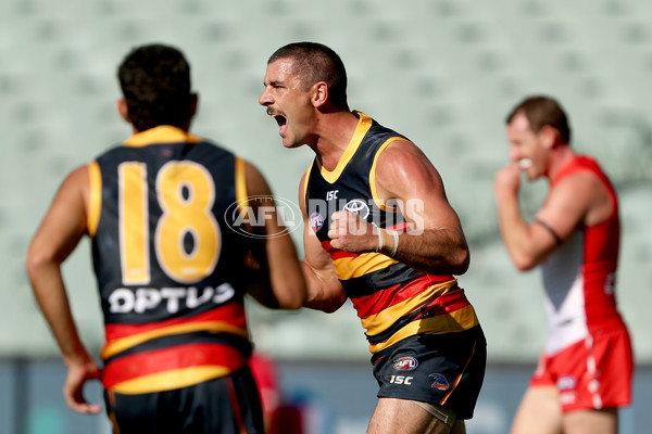 AFL 2020 Round 01 - Adelaide v Sydney - 744273