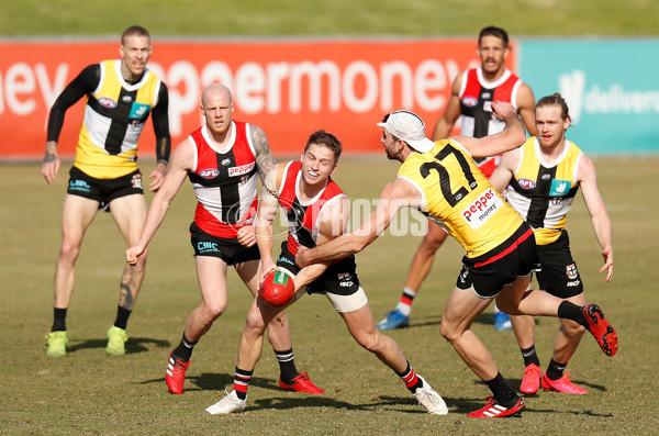 AFL 2020 Training - St Kilda 270520 - 749215