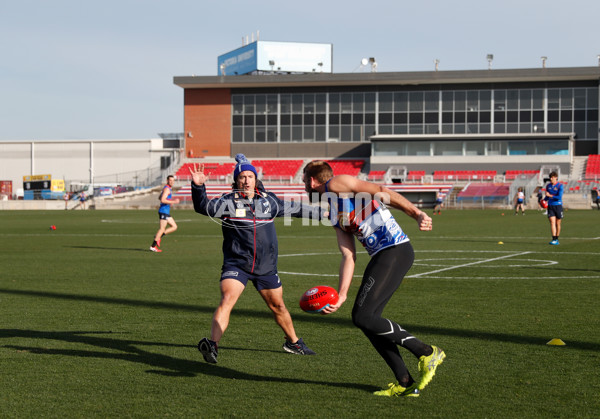 AFL 2020 Training - Western Bulldogs 110620 - 751185