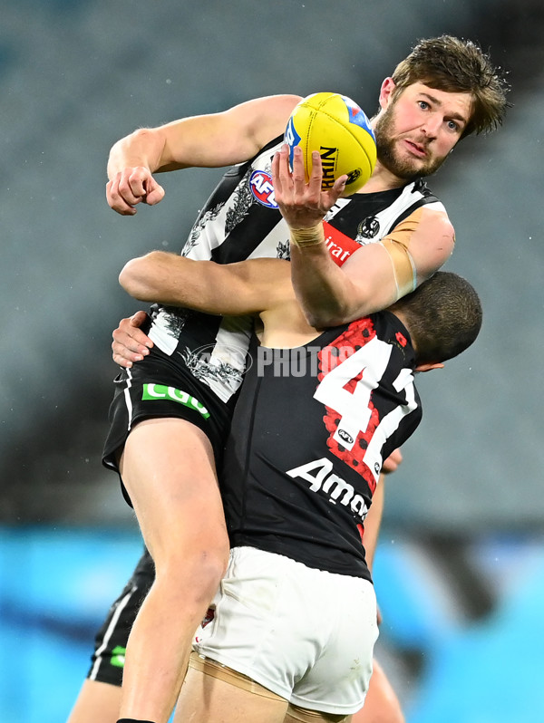 AFL 2020 Round 05 - Collingwood v Essendon - 758885