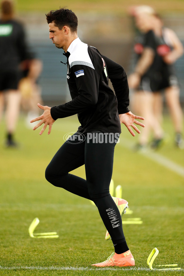 AFL 2020 Training - Collingwood 080720 - 760715