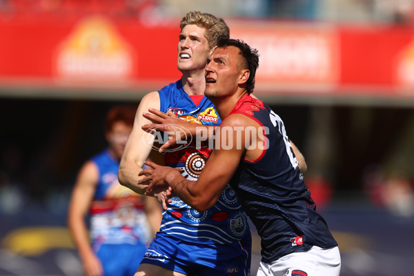 AFL 2020 Round 13 - Western Bulldogs v Melbourne - 775035