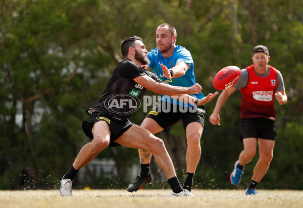 AFL 2020 Training - Gary Ablett Hub Training 110920 - 780882