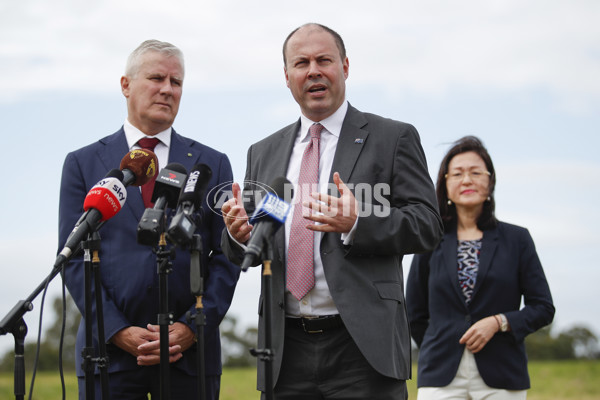 AFL 2020 Media - Hawthorn Announcement 261120 - 795750