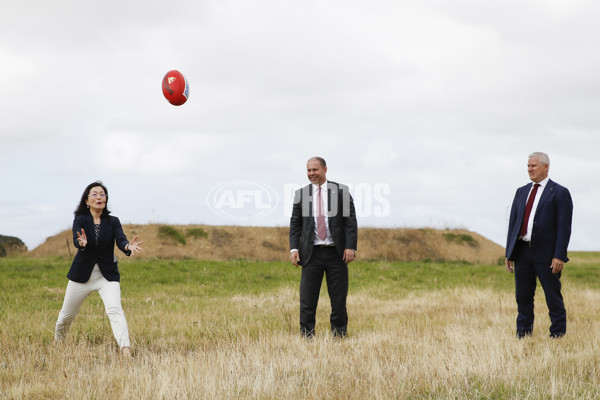 AFL 2020 Media - Hawthorn Announcement 261120 - 795770