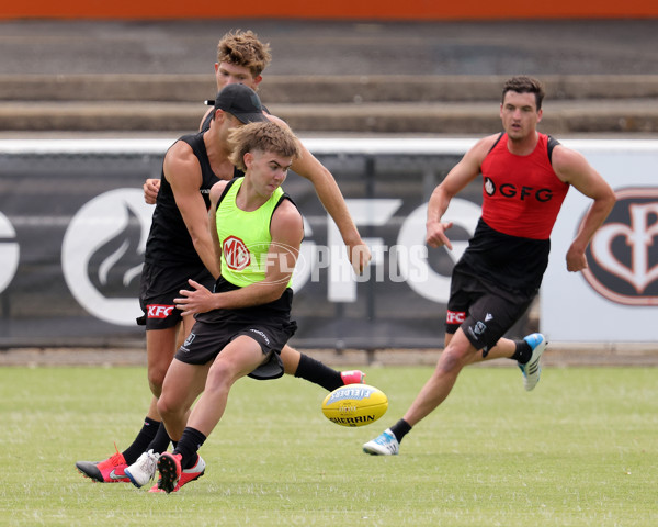 AFL 2021 Training - Port Adelaide 060121 - 799037