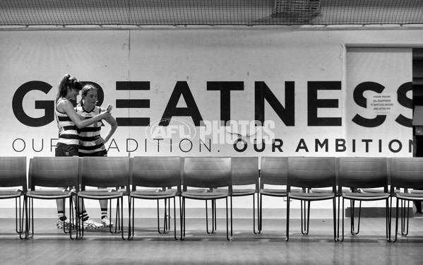 AFLW 2021 Media - Geelong Team Photo Day - 799632