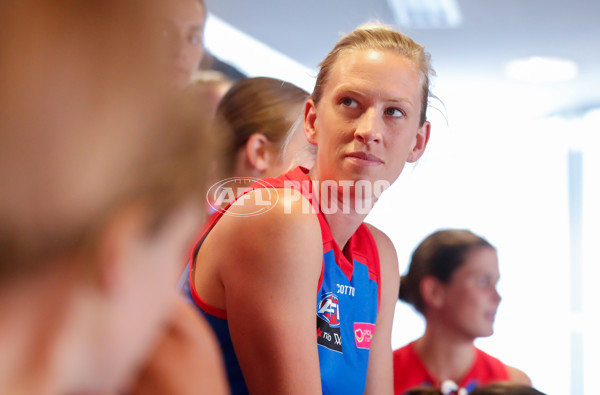 AFLW 2021 Media - Western Bulldogs Team Photo Day - 800667