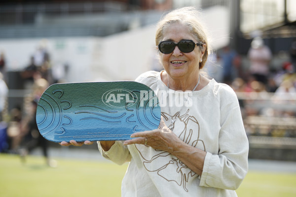 AFLW 2021 Round 05 - Collingwood v Melbourne - 810590