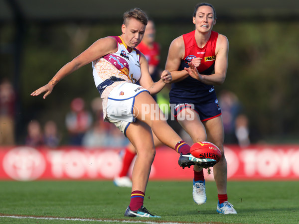 AFLW 2021 Round 09 - Melbourne v Brisbane - 822543