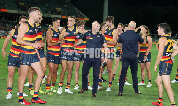 AFL 2021 Round 03 - Adelaide v Gold Coast - 826285