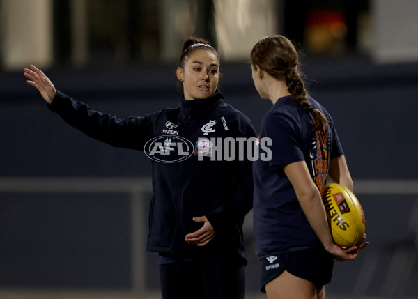 AFLW 2022 Training - Carlton 280622 - 967911