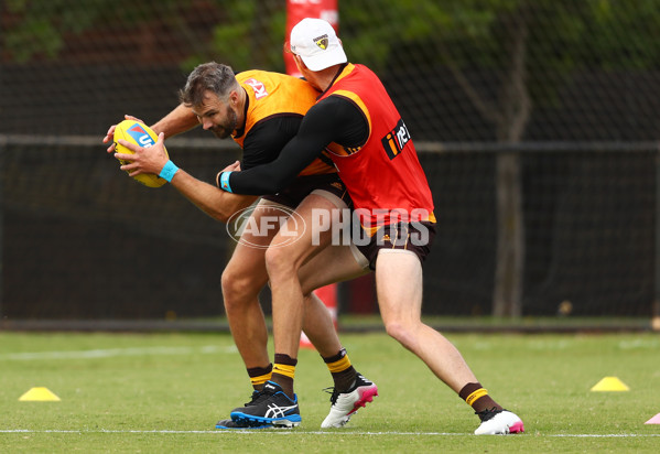 AFL 2021 Training - Hawthorn 160421 - 833258