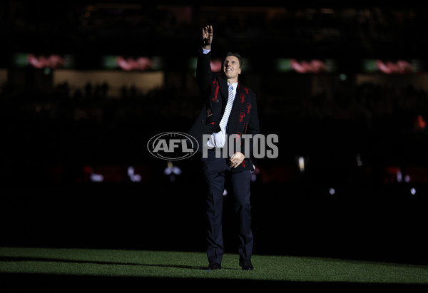 AFL 2022 Round 13 - Essendon v Carlton - 959165