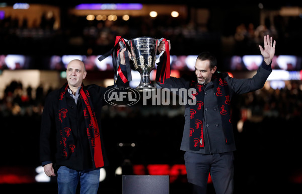 AFL 2022 Round 13 - Essendon v Carlton - 959236