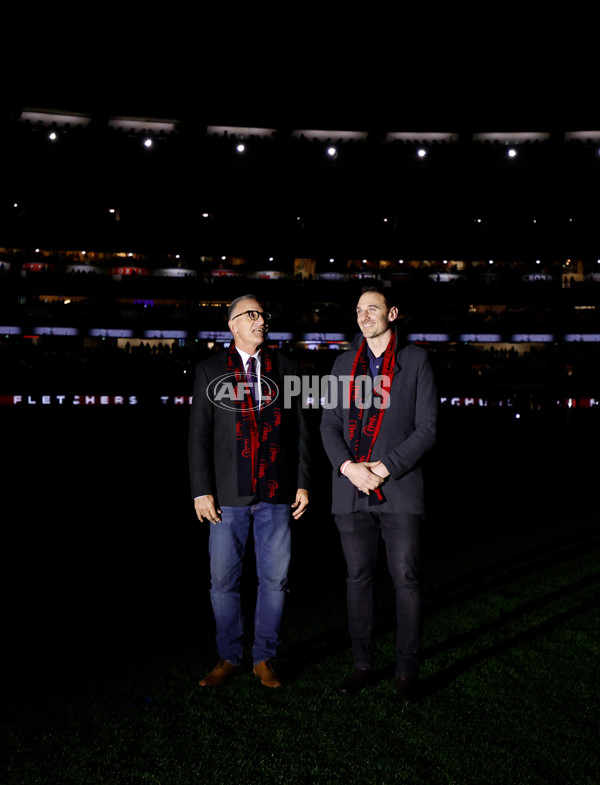 AFL 2022 Round 13 - Essendon v Carlton - 959237