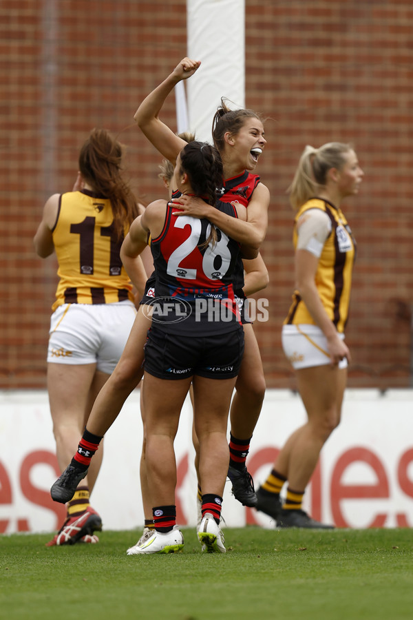 VFLW 2022 Qualifying Final - Essendon v Hawthorn - 959383