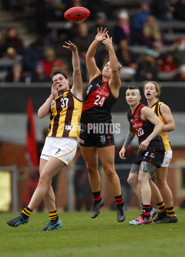 VFLW 2022 Qualifying Final - Essendon v Hawthorn - 959395