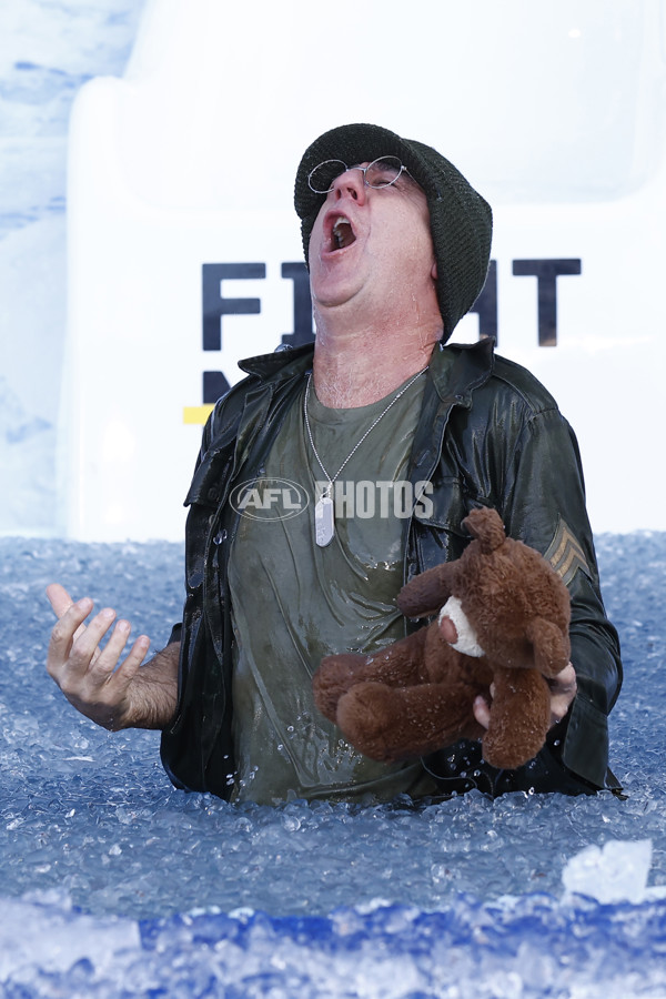 AFL 2022 Round 13 - Collingwood v Melbourne - 960826