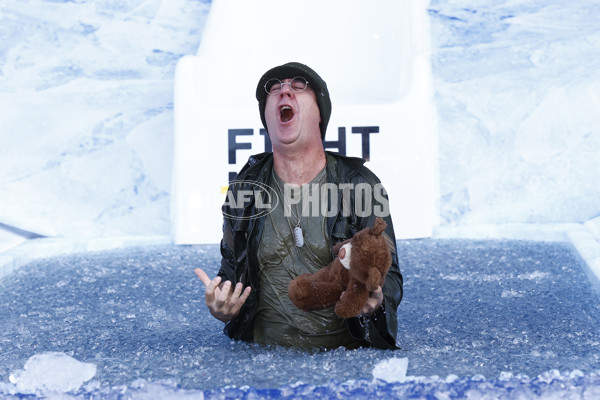 AFL 2022 Round 13 - Collingwood v Melbourne - 961432