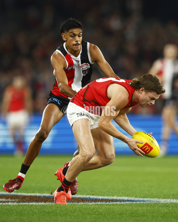 AFL 2022 Round 14 - St Kilda v Essendon - 962268