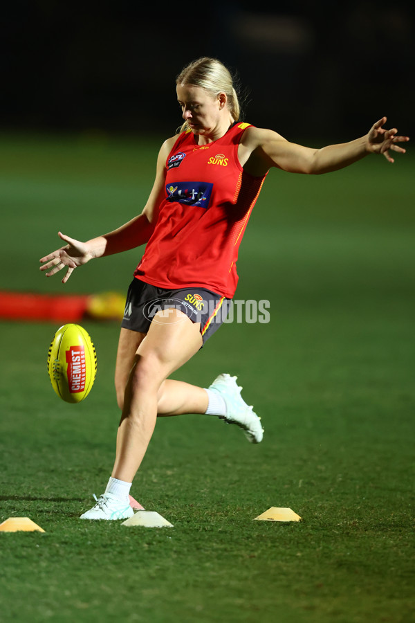 AFLW 2022 Training - Gold Coast 230622 - 964825