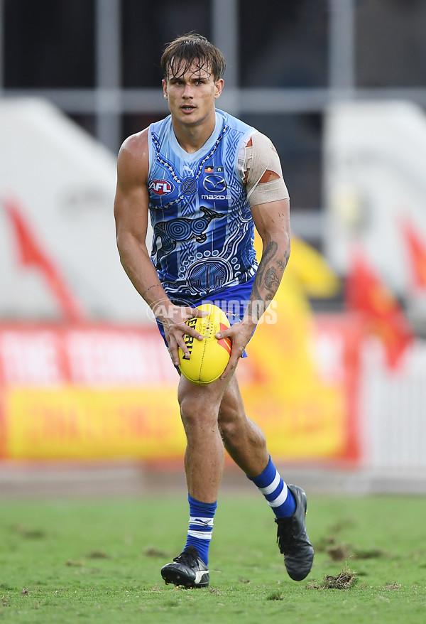 AFL 2022 Round 12 - Gold Coast v North Melbourne - 957074