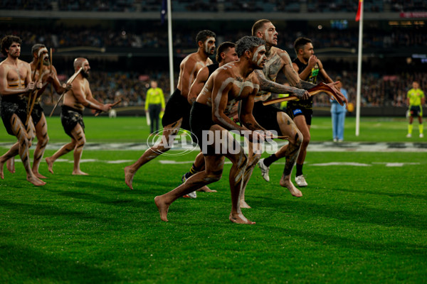 AFL 2022 Round 10 - Richmond v Essendon - 952833