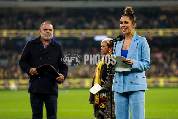 AFL 2022 Round 10 - Richmond v Essendon - 952865