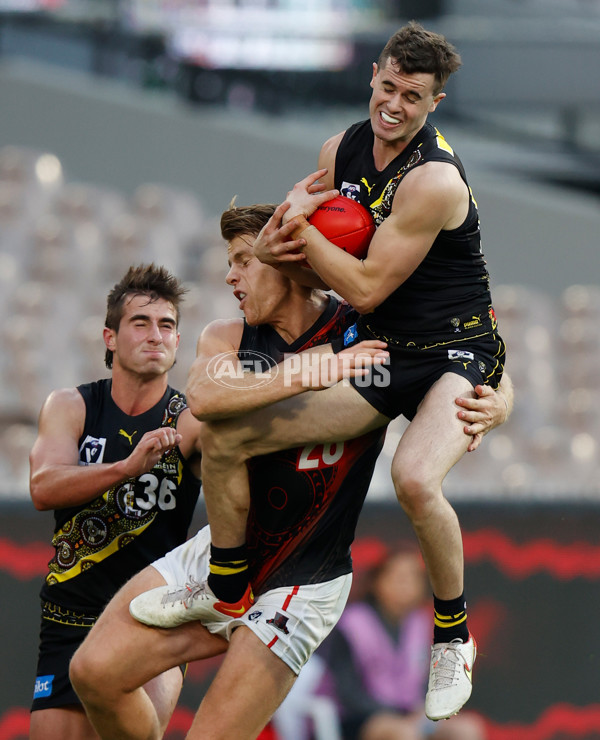 VFL 2022 Round 09 - Richmond v Essendon - 950924