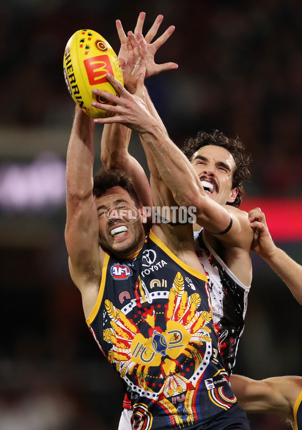 AFL 2022 Round 10 - Adelaide v St Kilda - 951338