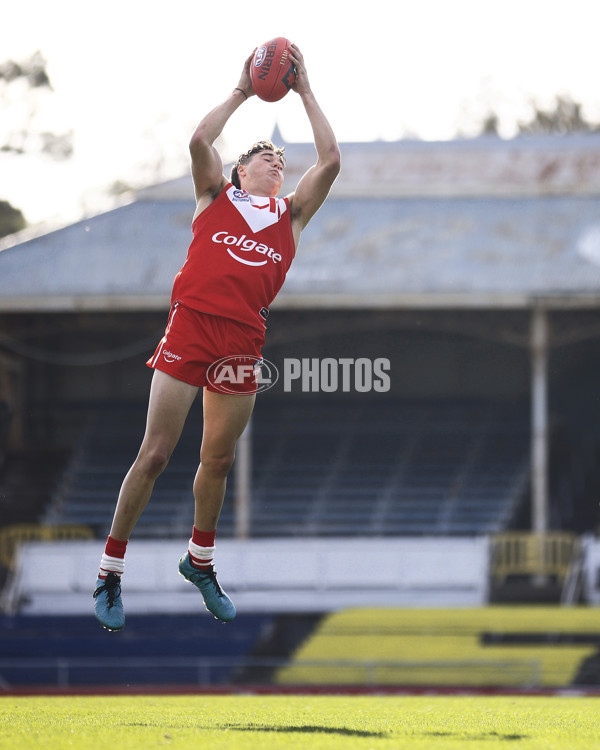 AFL 2022 Media - Young Guns v Vic Country - 948652