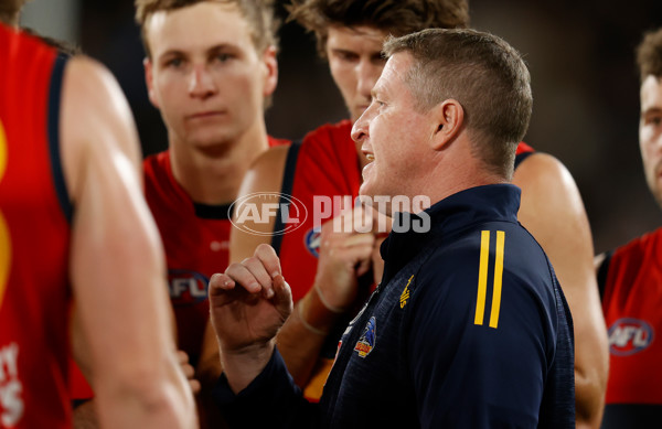 AFL 2022 Round 08 - Carlton v Adelaide - 946138