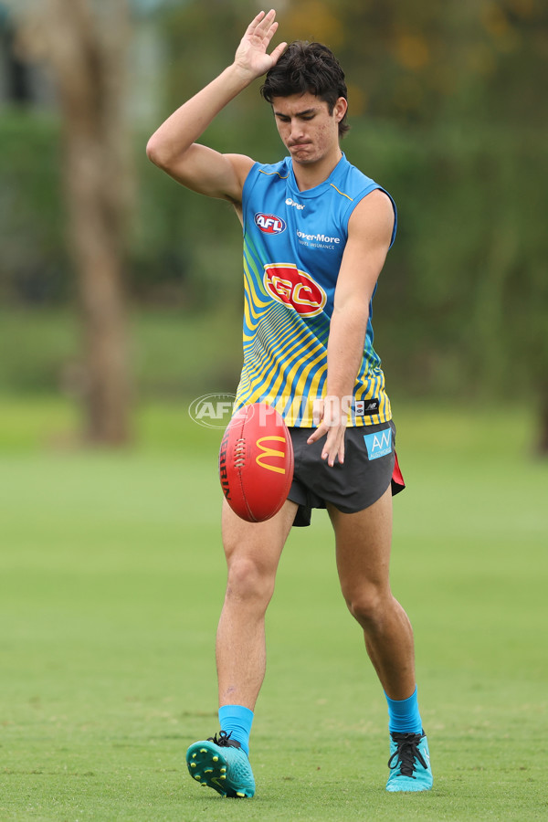 AFL 2022 Training - Gold Coast 100522 - 946380