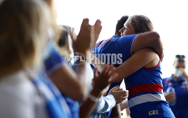 AFLW 2022 Round 02 - Western Bulldogs v Brisbane - 918619