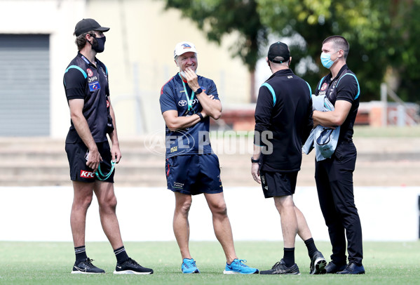 AFL 2022 AAMI Community Series - Adelaide v Port Adelaide - 915280