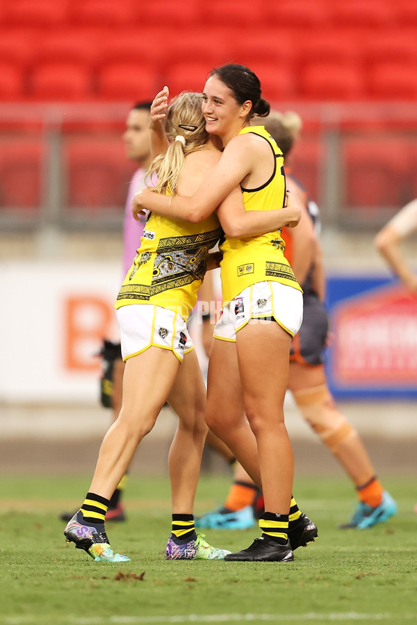 AFLW 2022 Round 09 - GWS v Richmond - 915621