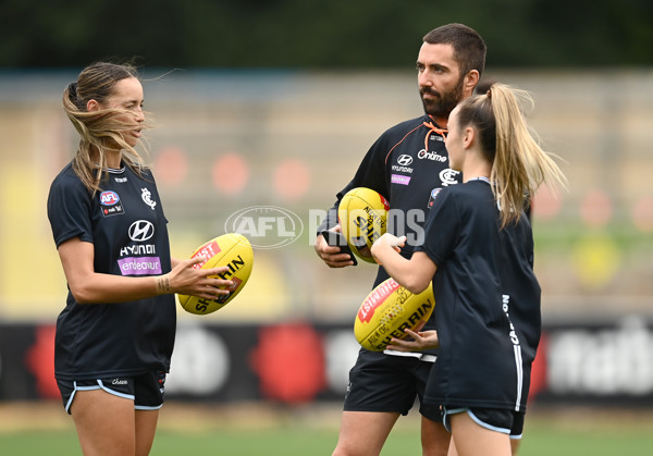 AFLW 2022 Round 09 - Carlton v Gold Coast - 916514