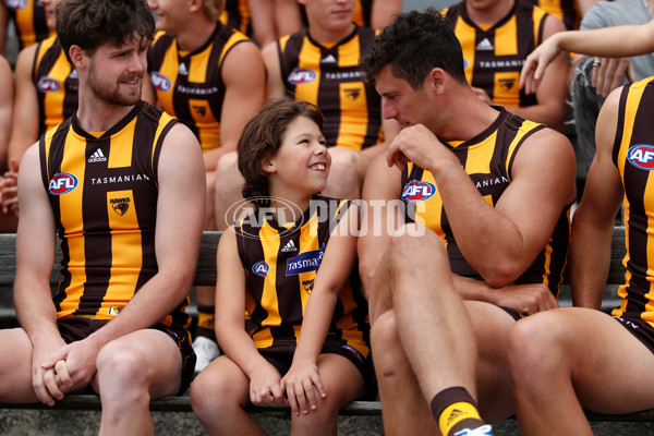 AFL 2022 Media - Hawthorn Team Photo Day - 917354