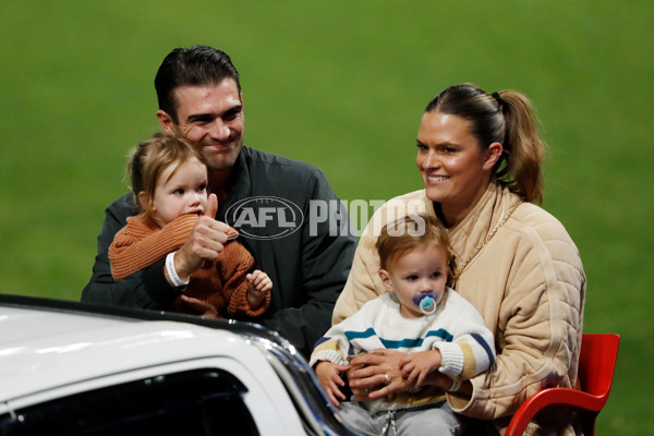 AFL 2022 Round 02 - Western Bulldogs v Carlton - 923680